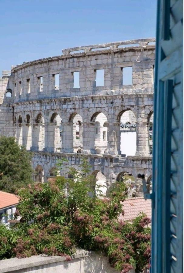 Spectacular View Of The Colloseum PUY 외부 사진